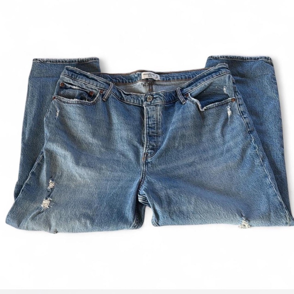 Abercrombie The Dad High Rise Jeans - Picture 2 of 7